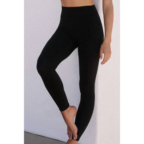 NEW Z SUPPLY all day 7/8 pocket leggings in black - Picture 1 of 4